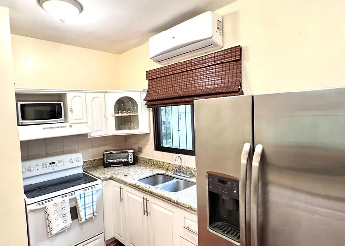 Three Bedroom Spacious Townhome Сasa de vacaciones