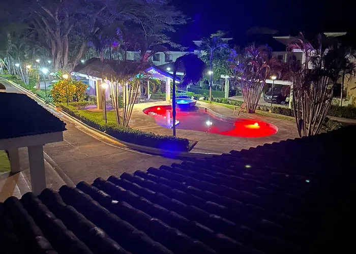Three Bedroom Spacious Townhome Сasa de vacaciones Coco